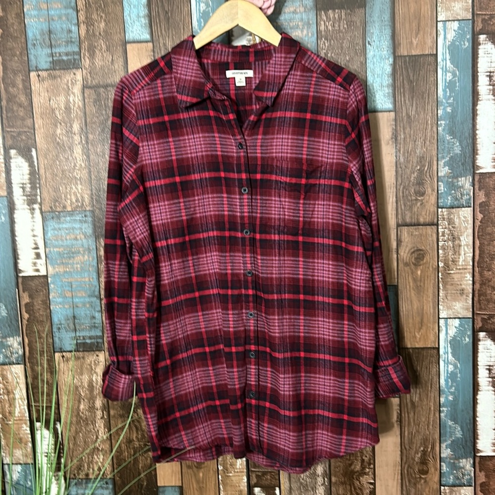 GoodThreads Medium Plaid Button Down Shirt